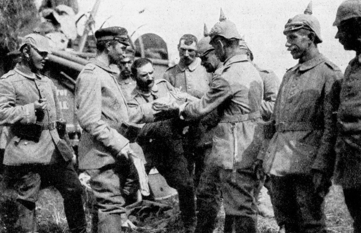 Tropas alemãs parando para rações do meio-dia a caminho de Bruxelas, Primeira Guerra Mundial, 1914 de Unbekannt