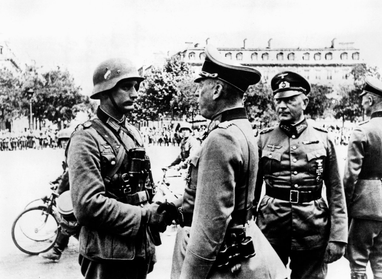 Desfile da vitória alemã após a captura de Paris, junho de 1940 de Unbekannt