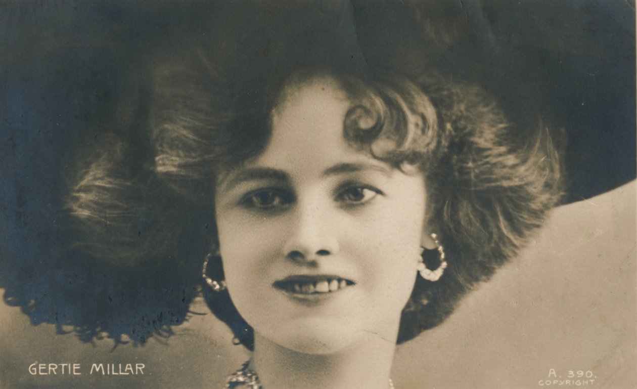 Gertie Millar, 1879-952, c1930. de Unbekannt