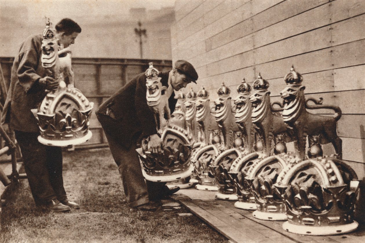 Coroas douradas para o shopping, 1937 de Unbekannt