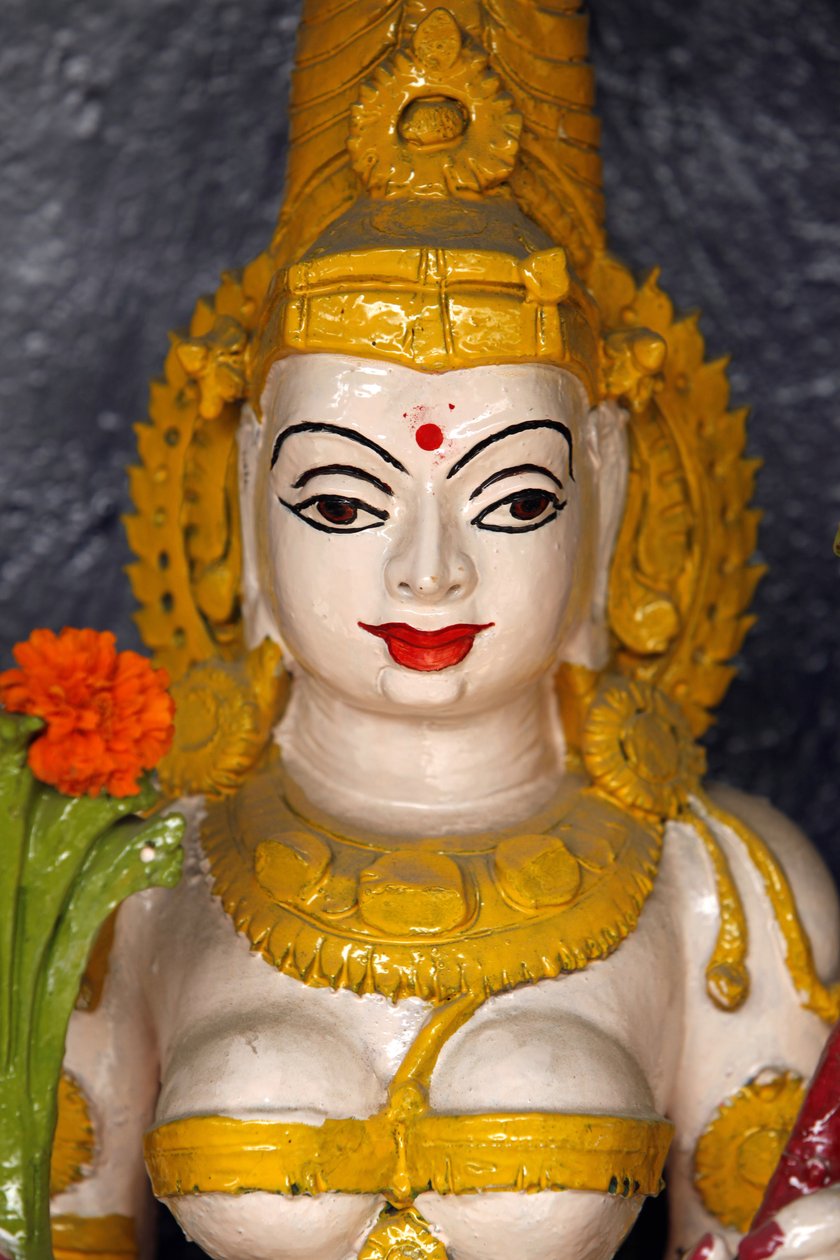 Estátua da Deusa em um templo de Hardwar Índia Haridwar de Unbekannt