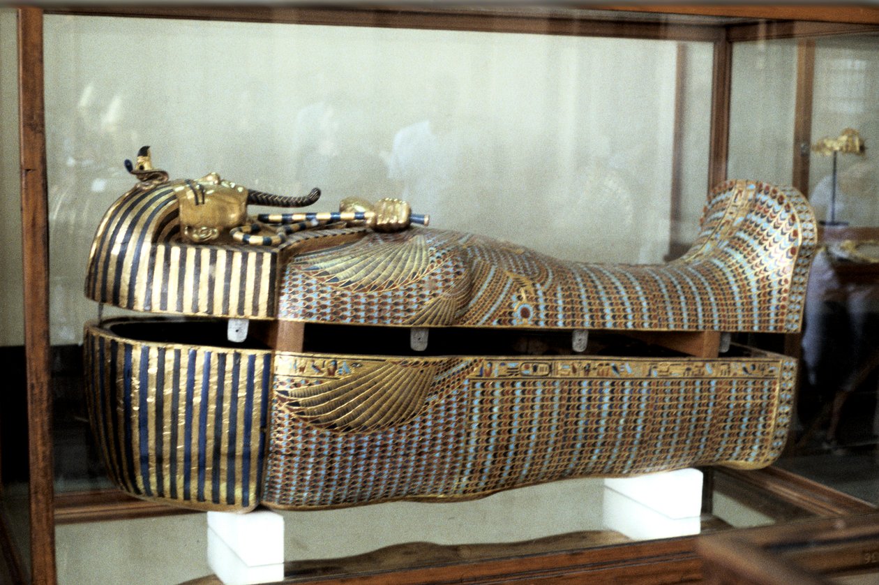Sarcófago de ouro do Faraó Tutenkhamen, c1325 aC de Unbekannt