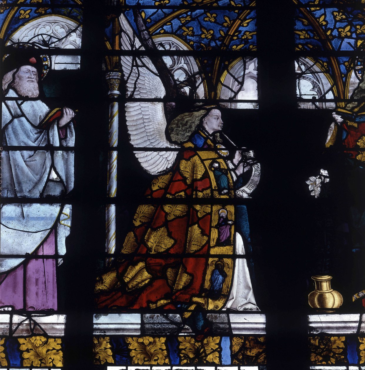 Arquitectura gótica. Vidro manchado do Anjo da Anunciação, detalhe do Anjo, por volta de 1450, pelo Mestre de Jacques Coeur (Jacob de Littem). Cathedrale de Bourges. de Unbekannt