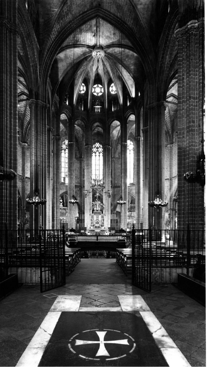 Arte gótica: vista do coro da Catedral de Santa Eulália. 1298. Barcelona, Espanha de Unbekannt