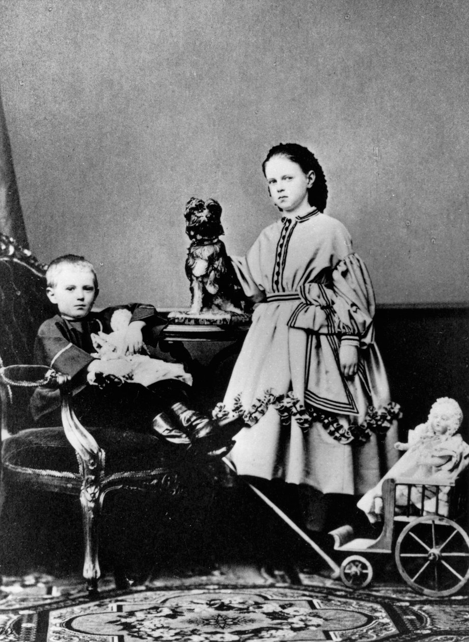 Grã-duquesa Maria Alexandrovna e Grão-Duque Sergei Alexandrovich da Rússia, c1862-c1863 de Unbekannt