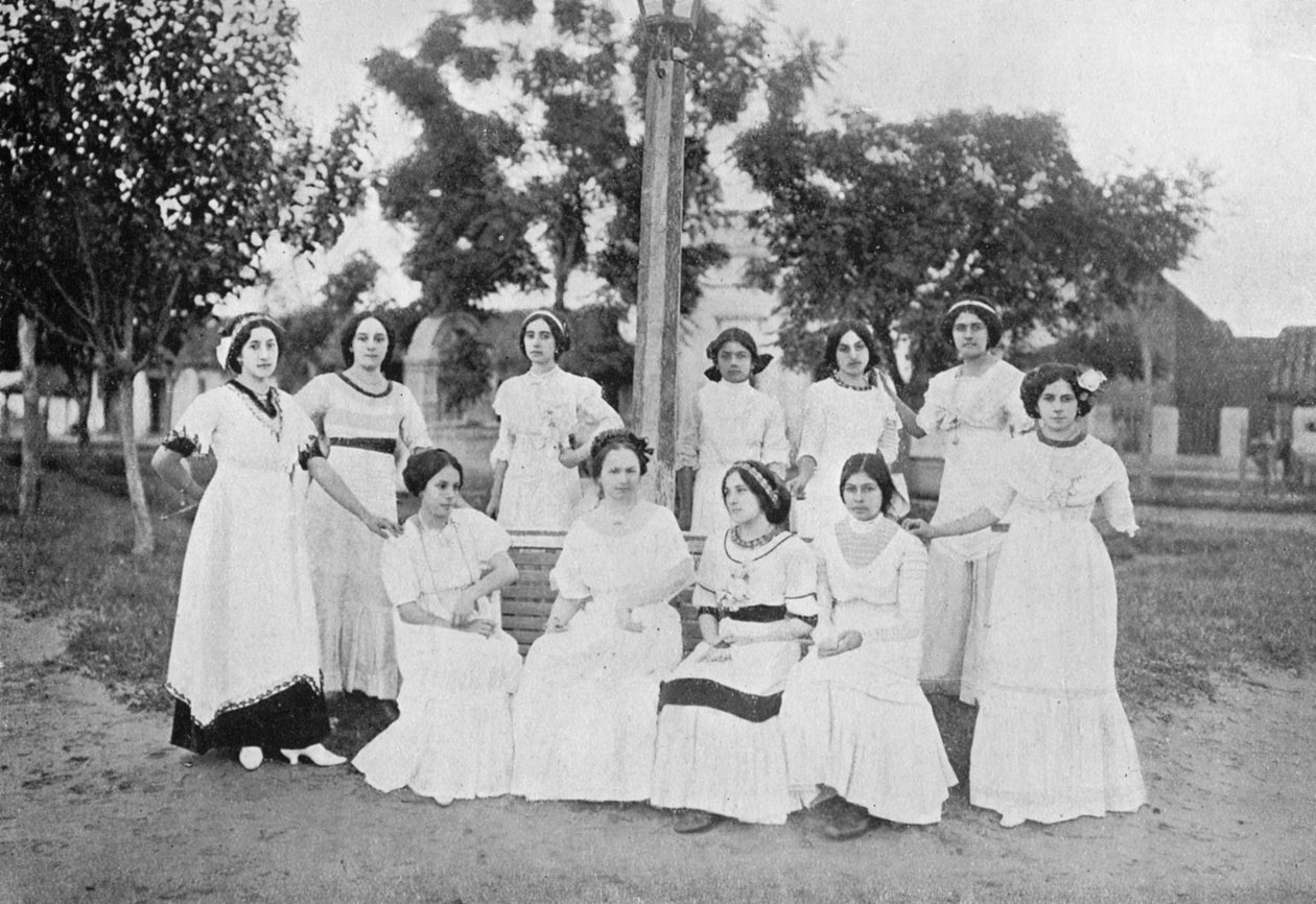 Grupo de mulheres paraguaias, Carapegua, Paraguai, 1911 de Unbekannt