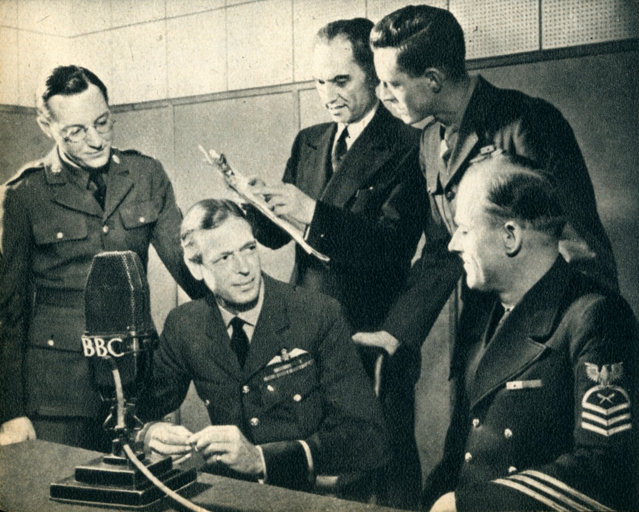 HRH, o falecido duque de Kent, participando do dia da independência americana de 1942. de Unbekannt