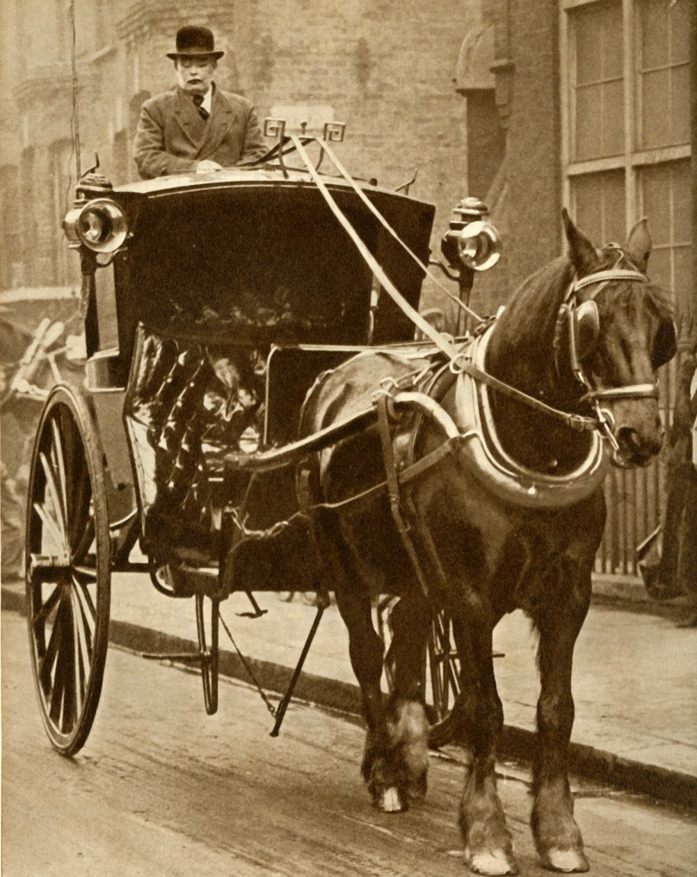 Cabine Hansom, c1910, 1935. de Unbekannt