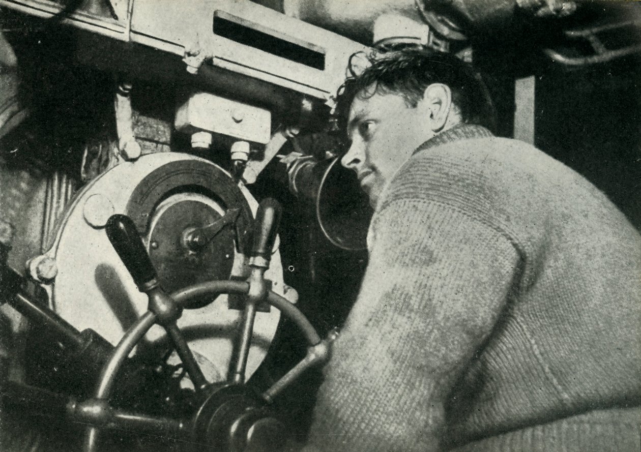 Timoneiro de um submarino britânico, Segunda Guerra Mundial, 1945. de Unbekannt