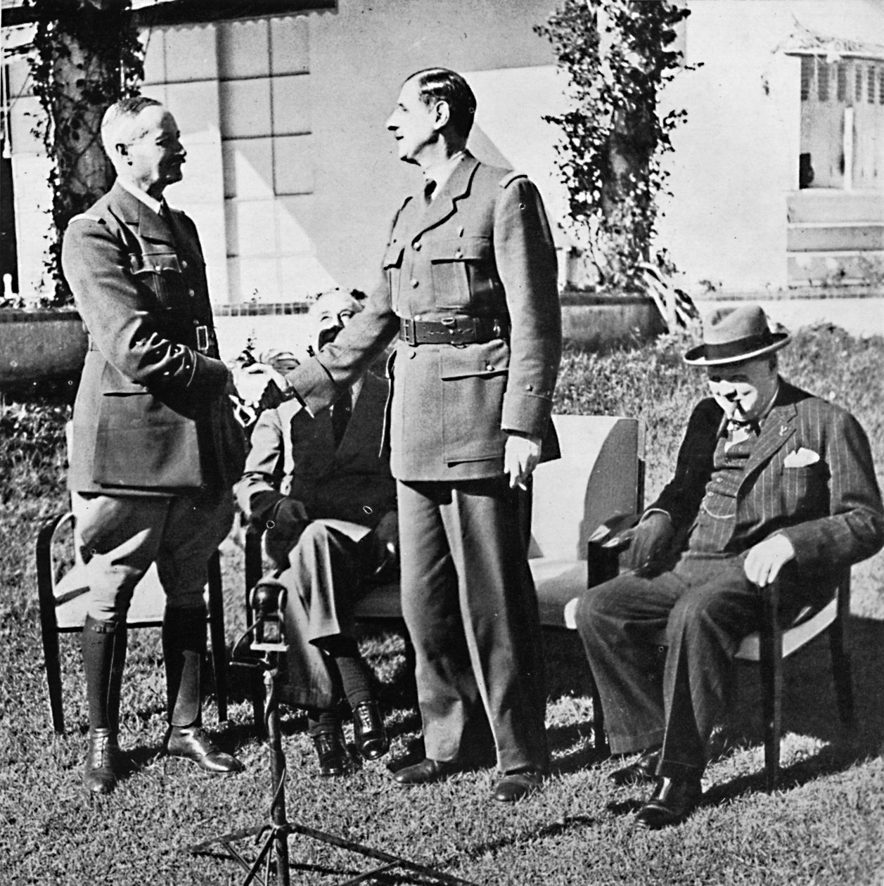 Henri Giraud e de Gaulle durante a Conferência de Casablanca, janeiro de 1943, 1945 de Unbekannt