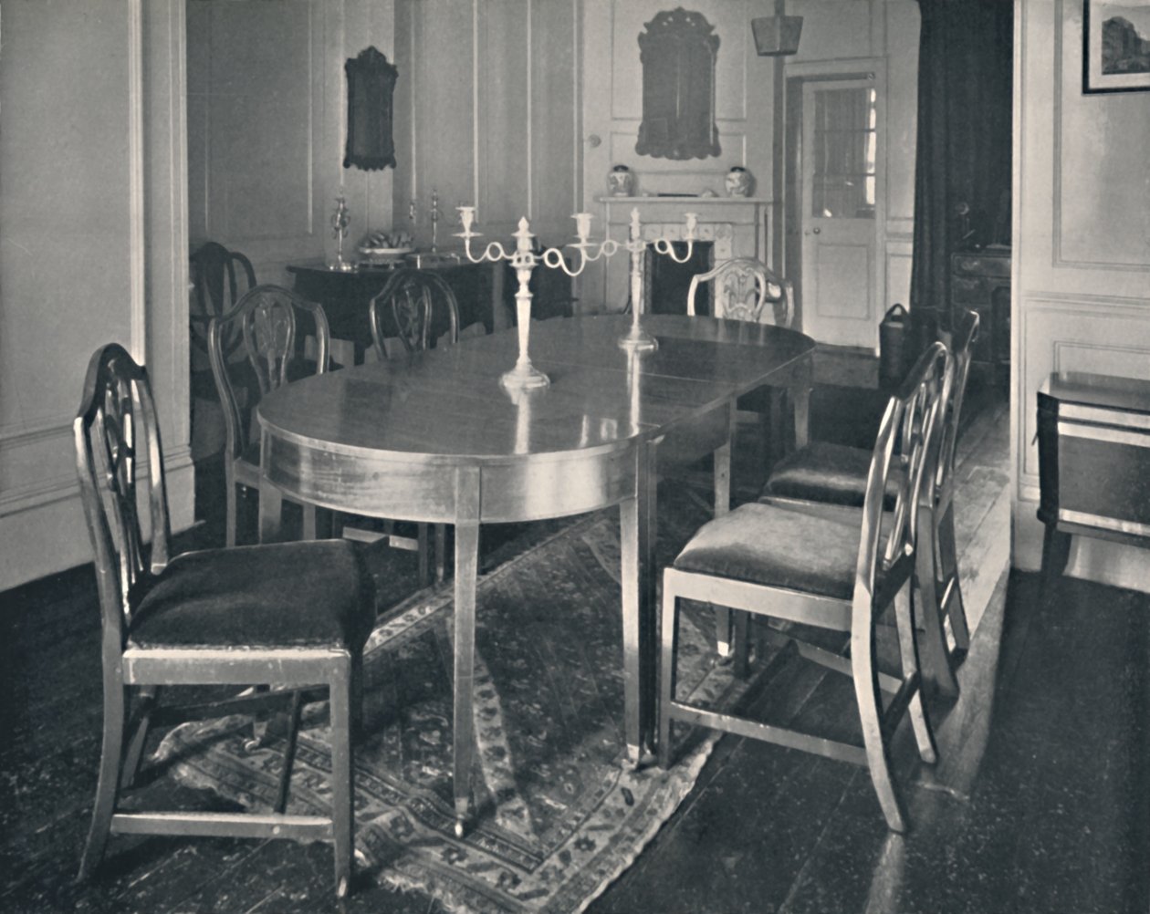 Mobília da sala de jantar de mogno Hepplewhite, 1760-1770, 1928 de Unbekannt