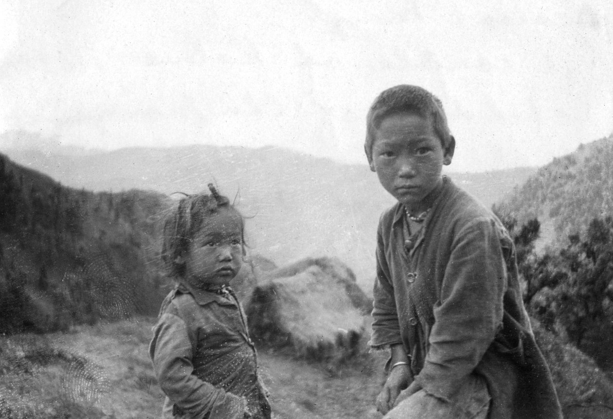 Crianças da tribo da colina, Chakrata, 1917 de Unbekannt