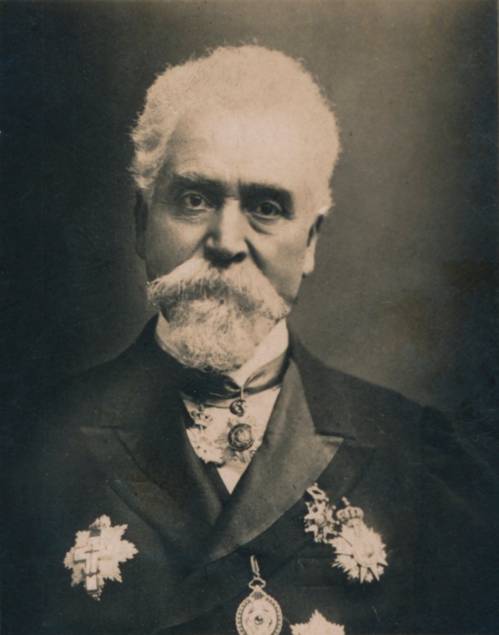 Hiram Stevens Maxim, 1840-1916. Inventor e engenheiro britânico nascido na América, 1894-1907 de Unbekannt