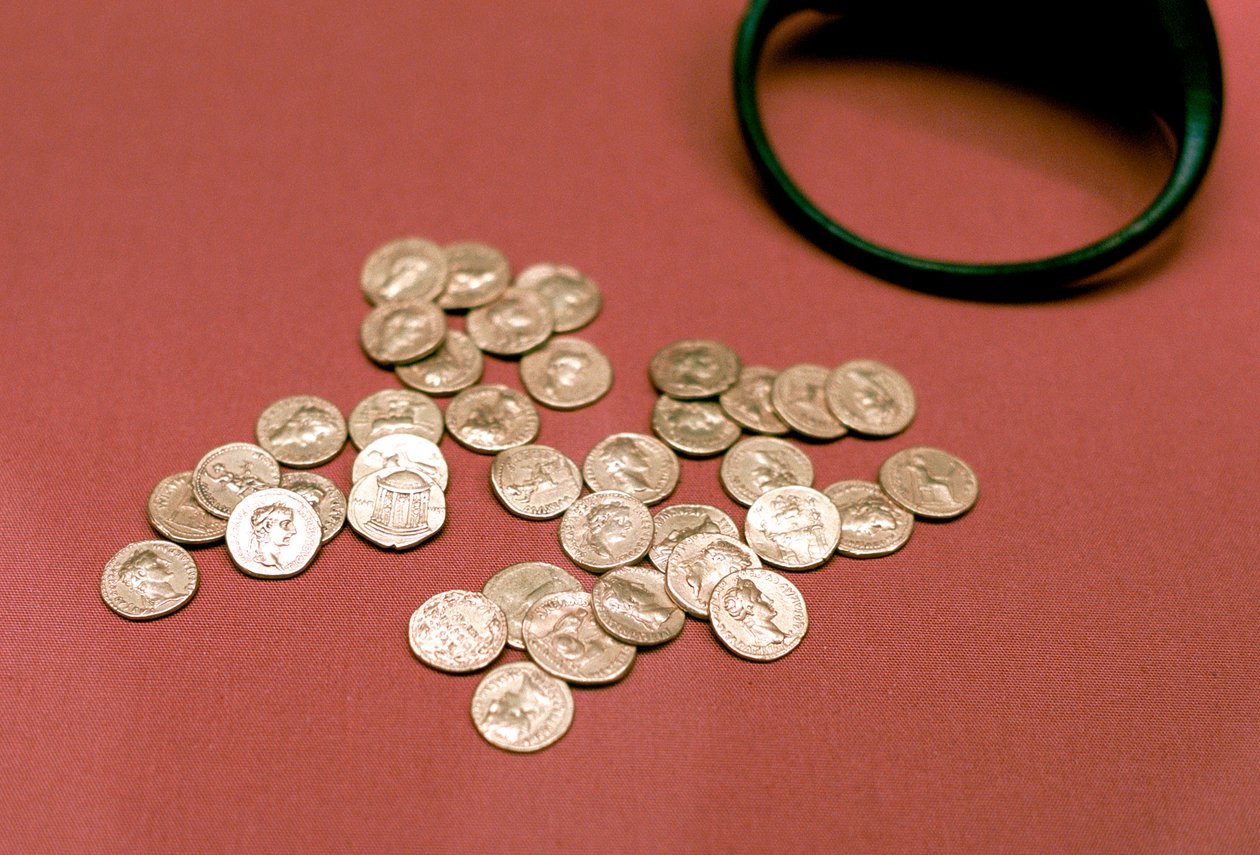 Tesouro de moedas de ouro romanas encontradas na Inglaterra de Unbekannt