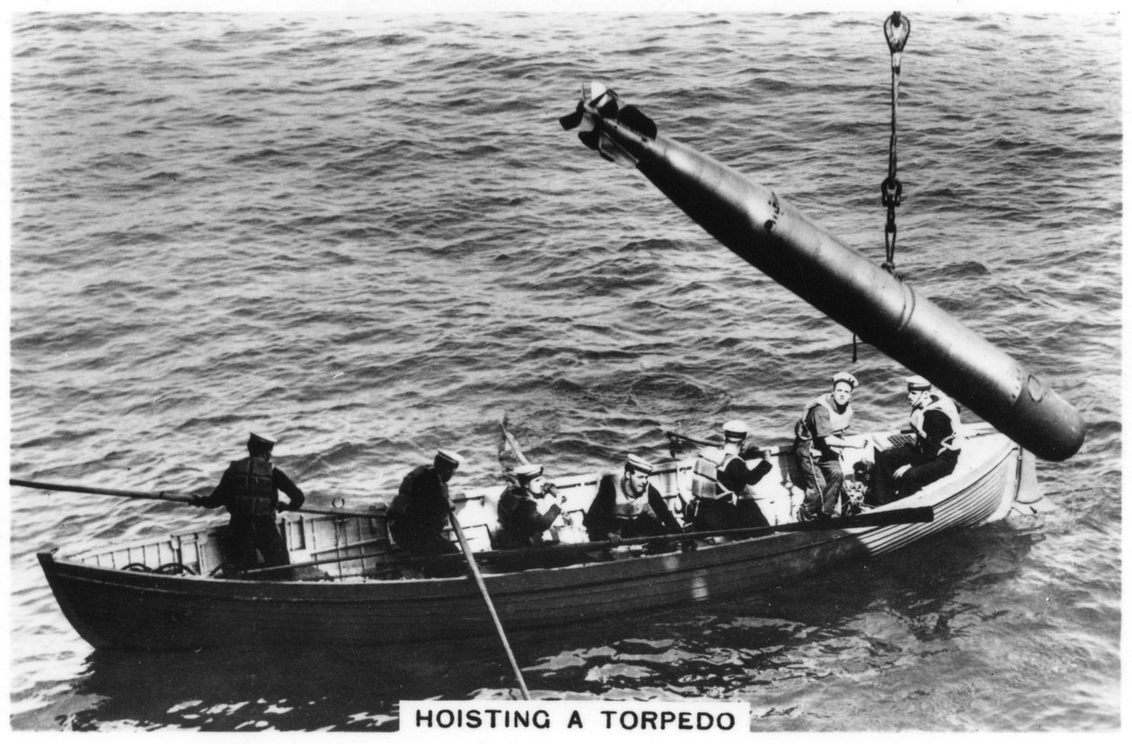 Içando um torpedo, HMS Courageous, 1937 de Unbekannt