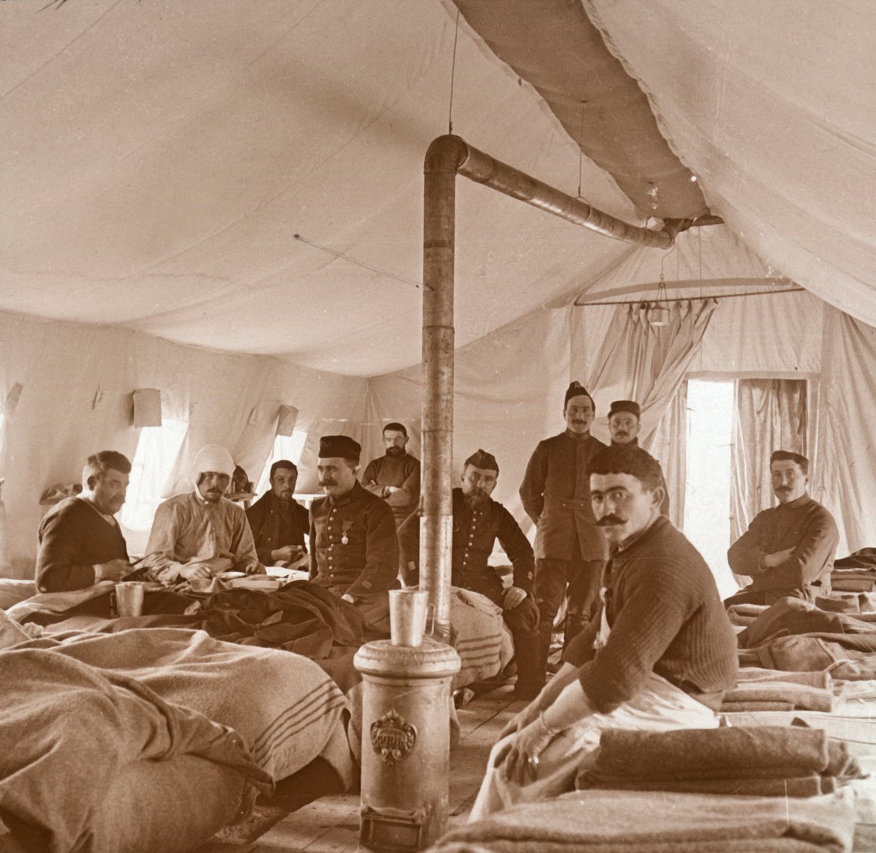 Hospital, Suippes, Somme, norte da França, c1914-c1918 de Unbekannt
