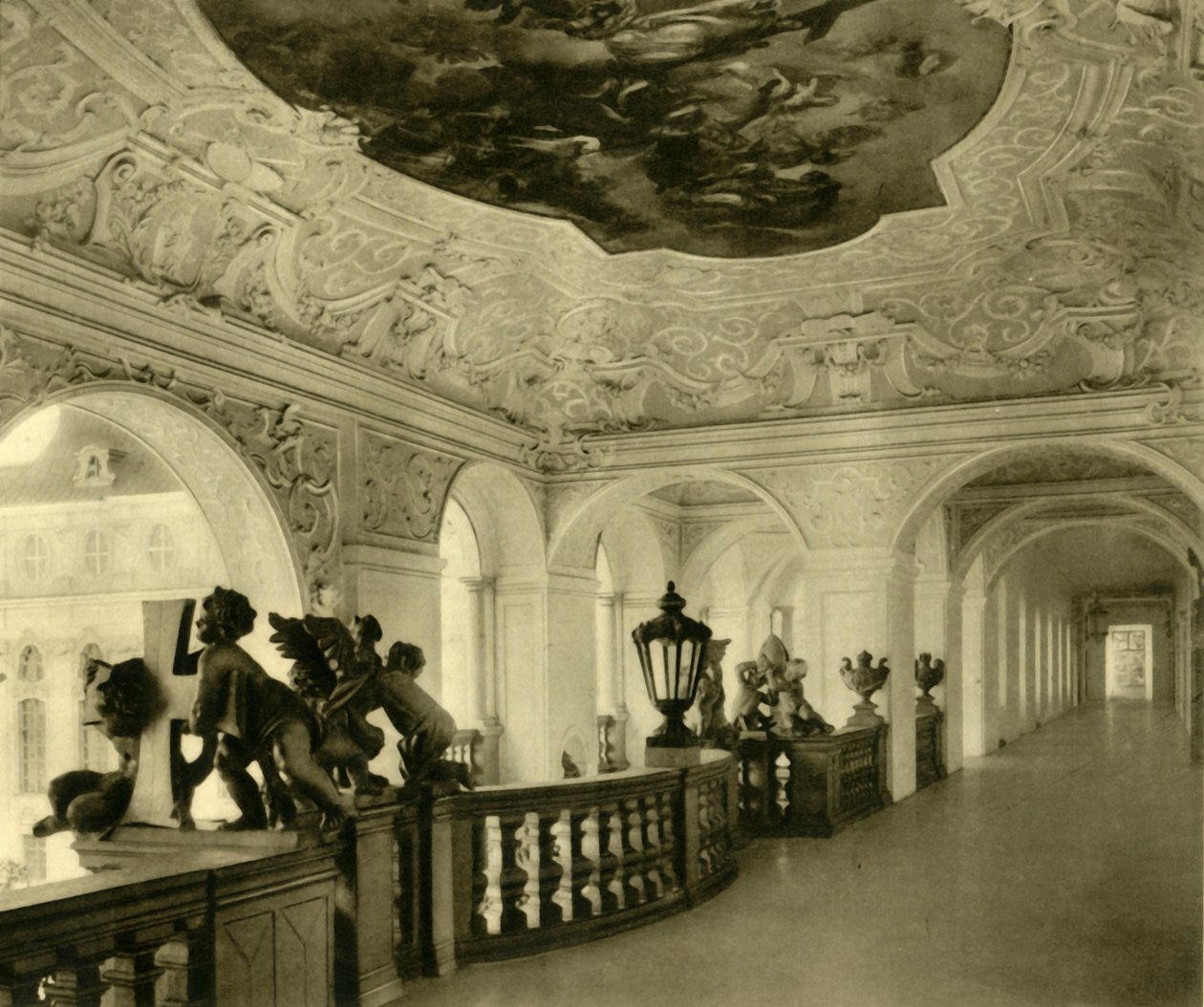 Escadaria imperial, St Florian Monastery, Sankt Florian, Alta Áustria, c1935. de Unbekannt