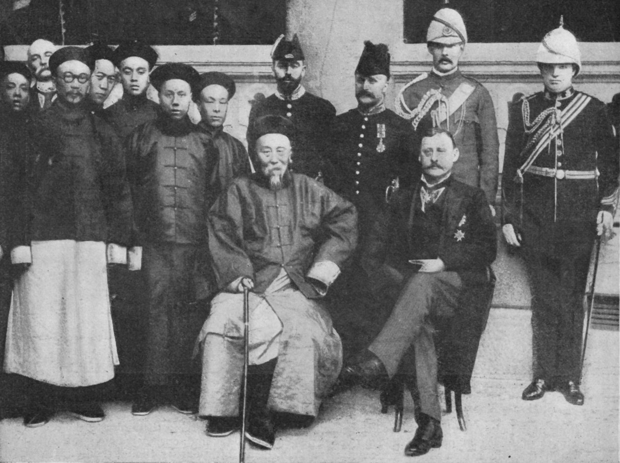 Em Far Cathay - Um grupo interessante em Hong Kong, realizado antes de Li Hung ir para Pekin, 1900 de Unbekannt