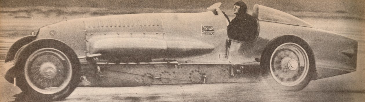Em janeiro de 1927, o major Malcolm Campbell em seu famoso Bluebird quebrou o recorde mundial de velocidade terrestre de Unbekannt