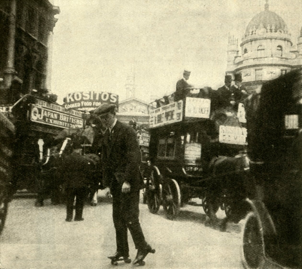 No meio do tráfego da Mansion House, 1910. de Unbekannt