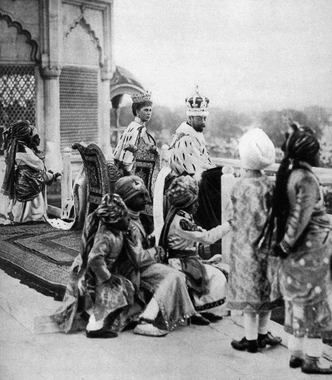Páginas principescas das Índias, George V e Queen May em Delhi, 1911, 1935 de Unbekannt