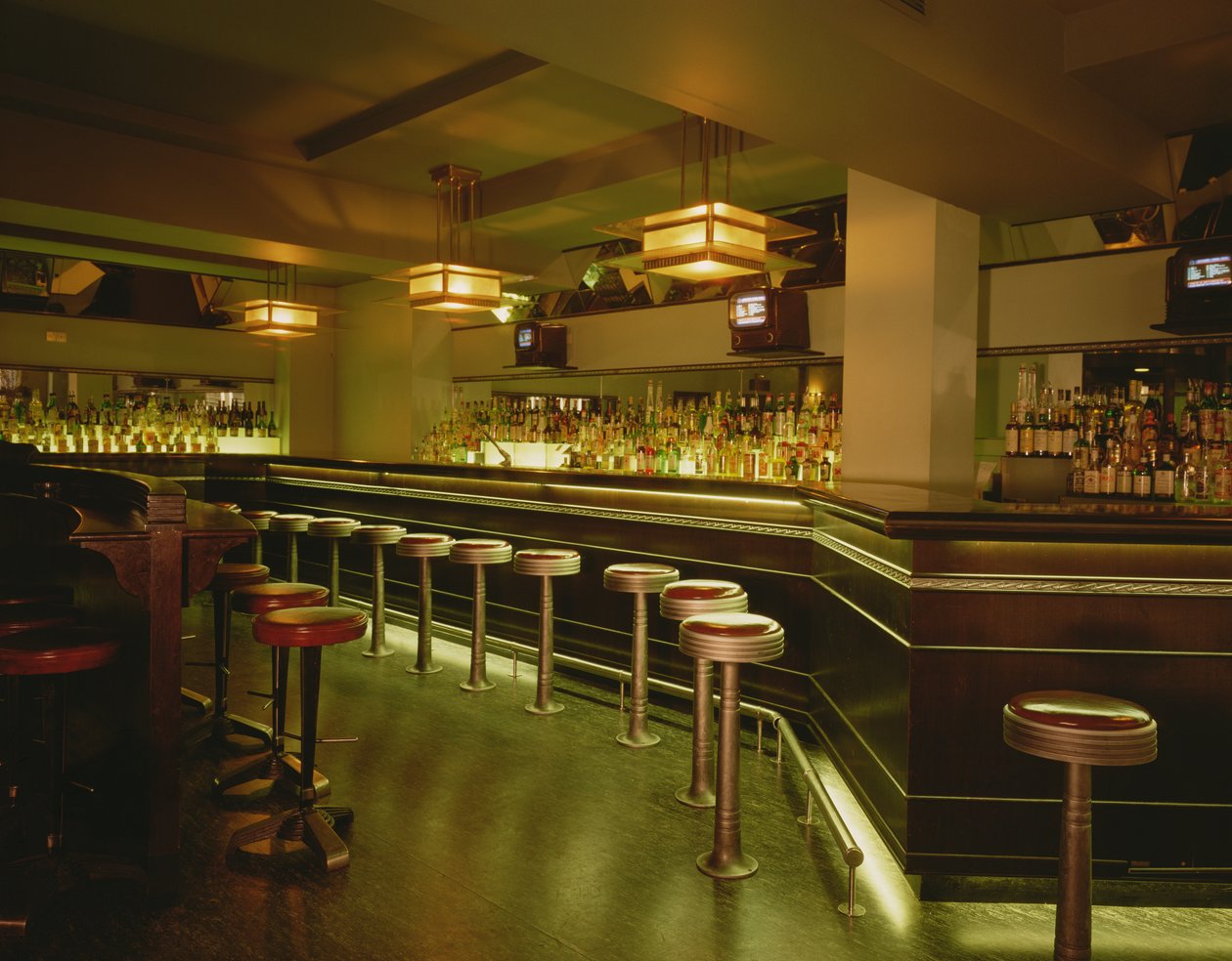 Interior de um bar, Soho, Londres, c.1987 (foto) de Unbekannt