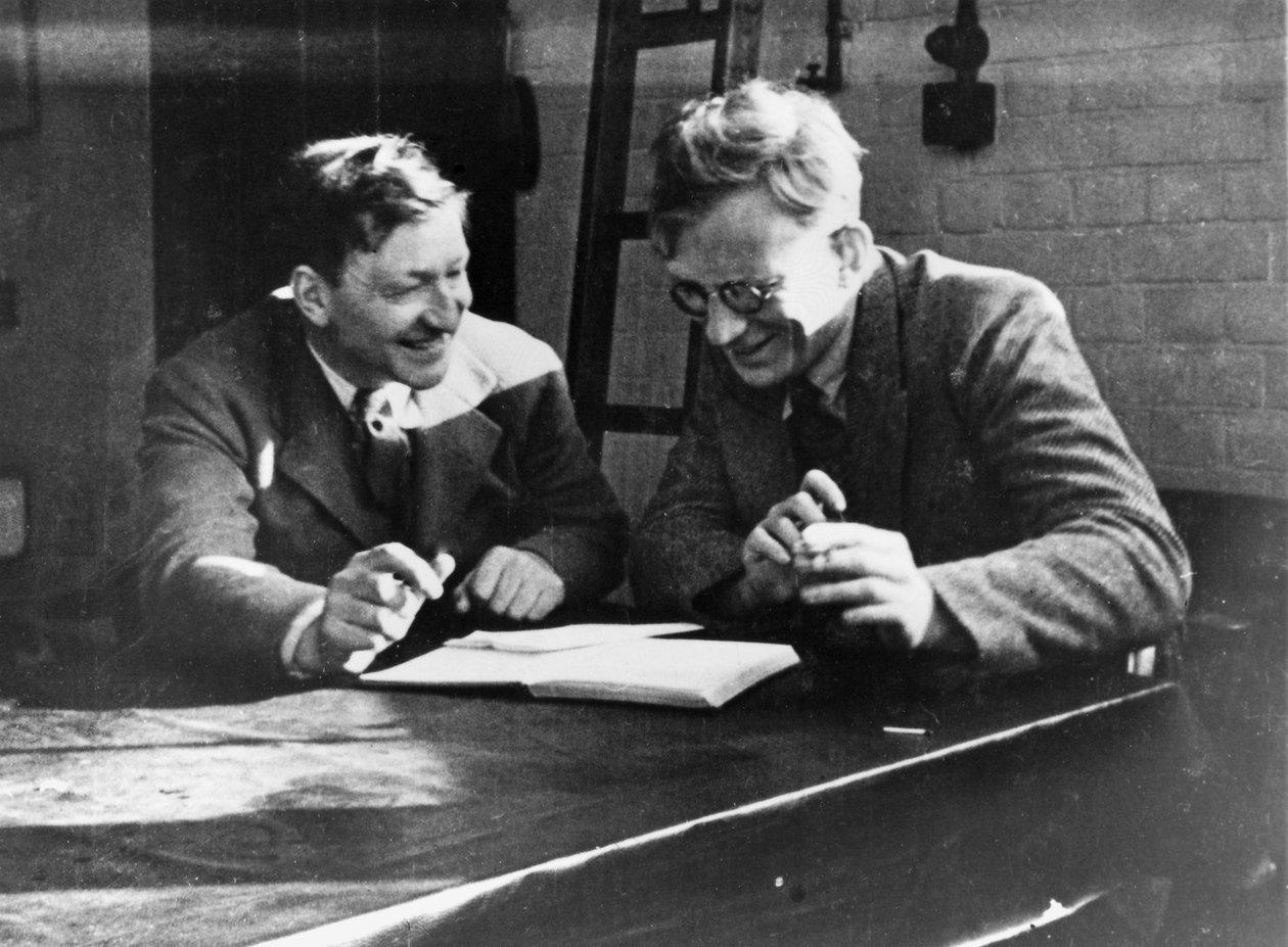 John Cockcroft e George Gamow, c 1930 de Unbekannt