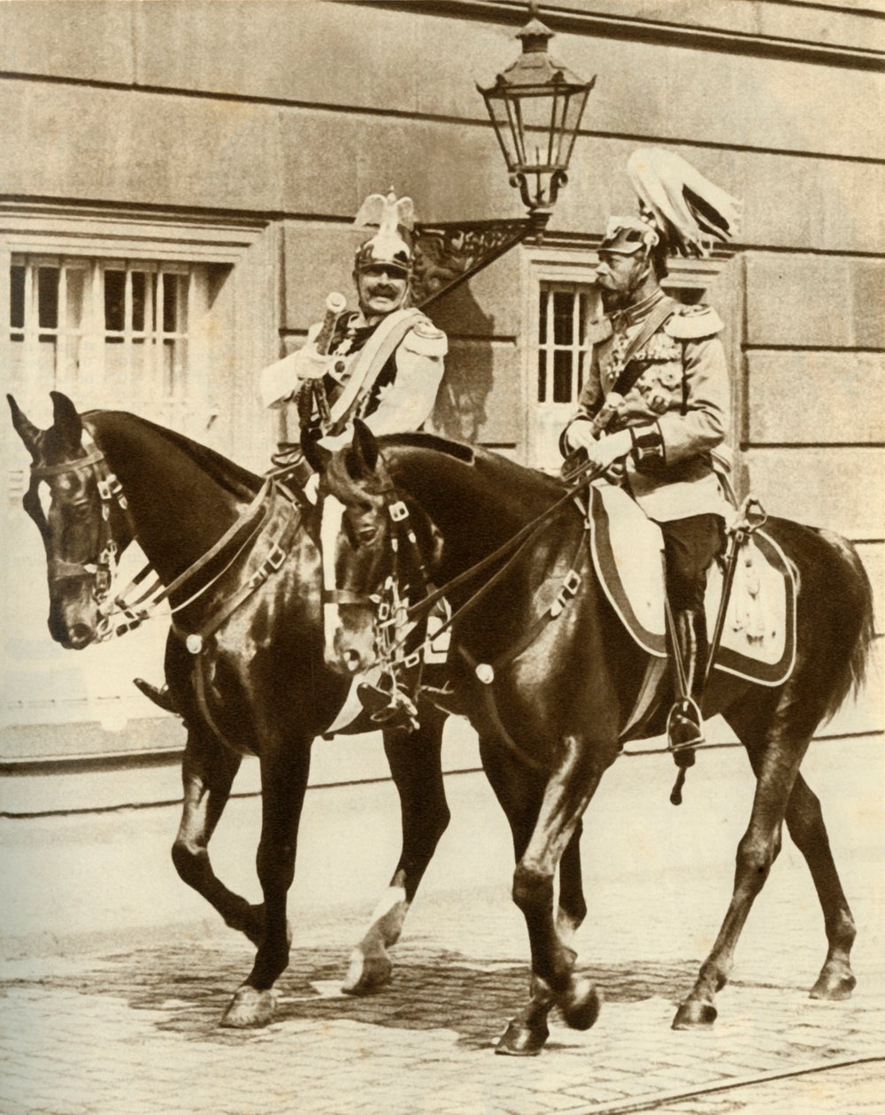 Kaiser Wilhelm II e rei George V em Berlim, Alemanha, 1911, 1935. de Unbekannt