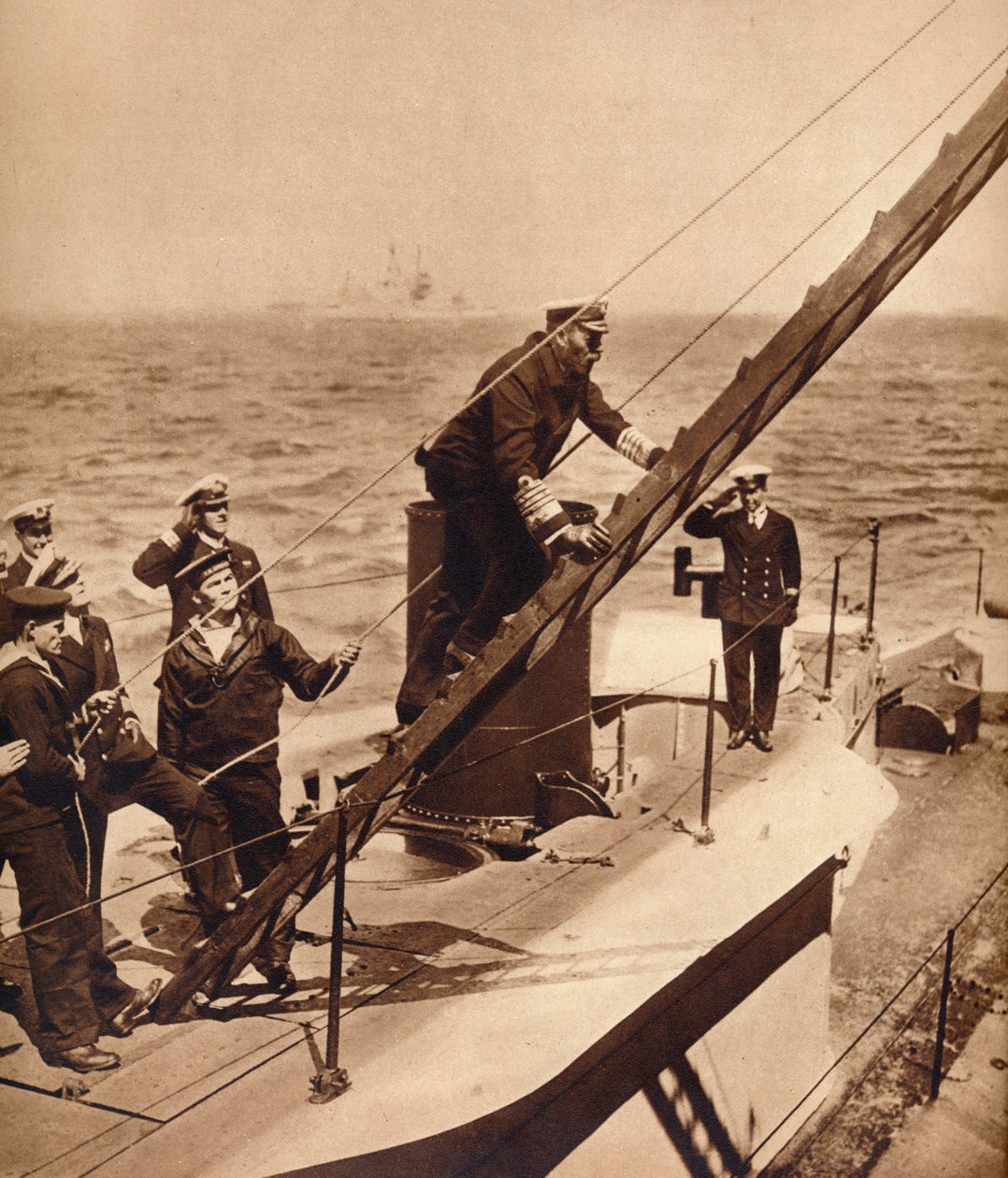 Rei George V à tona com sua Marinha, c1910s 1935 de Unbekannt