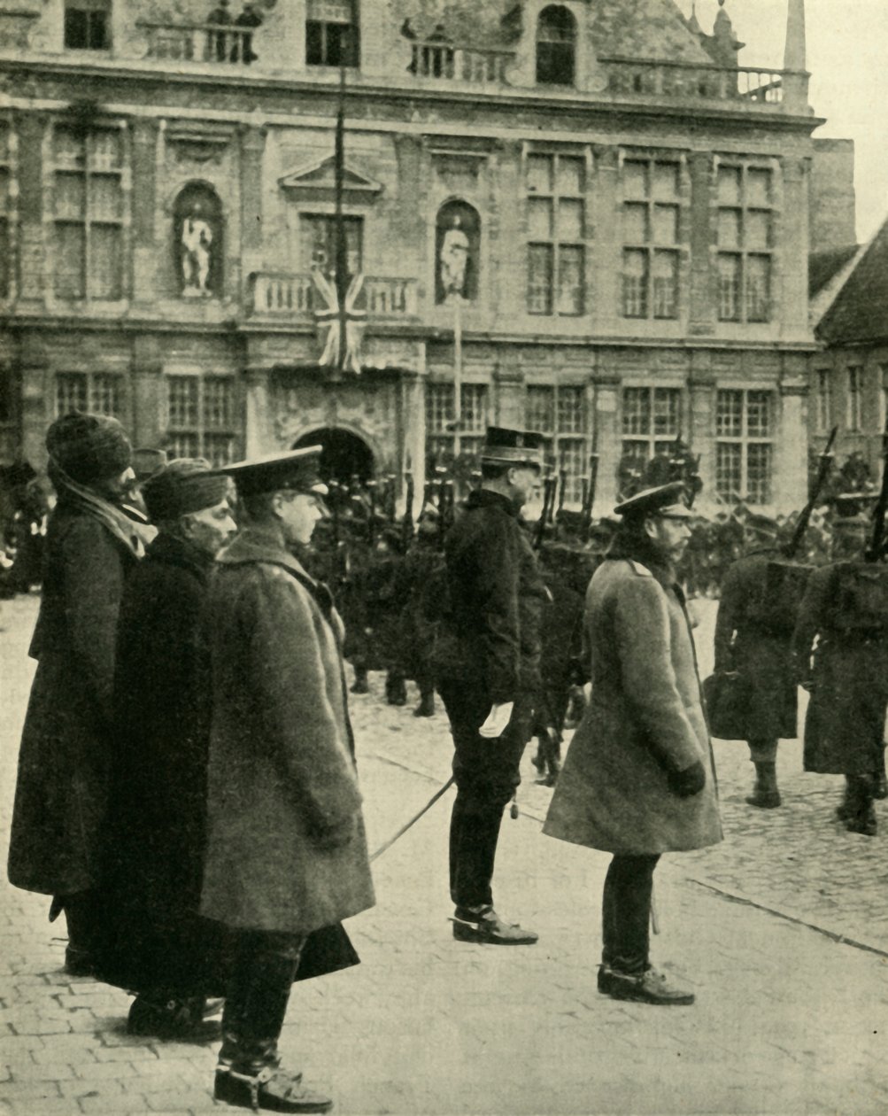 Rei George V em Furnes, Bélgica, Primeira Guerra Mundial, 4 de dezembro de 1914, 1920. de Unbekannt