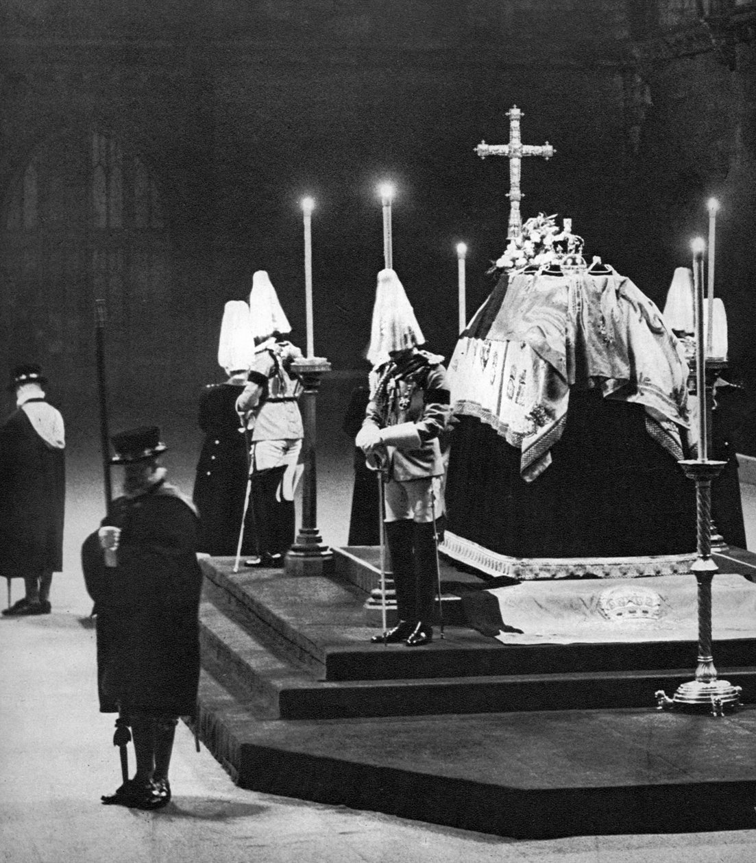 Rei George V, deitado no estado em Westminster Hall, Londres, janeiro de 1936 de Unbekannt