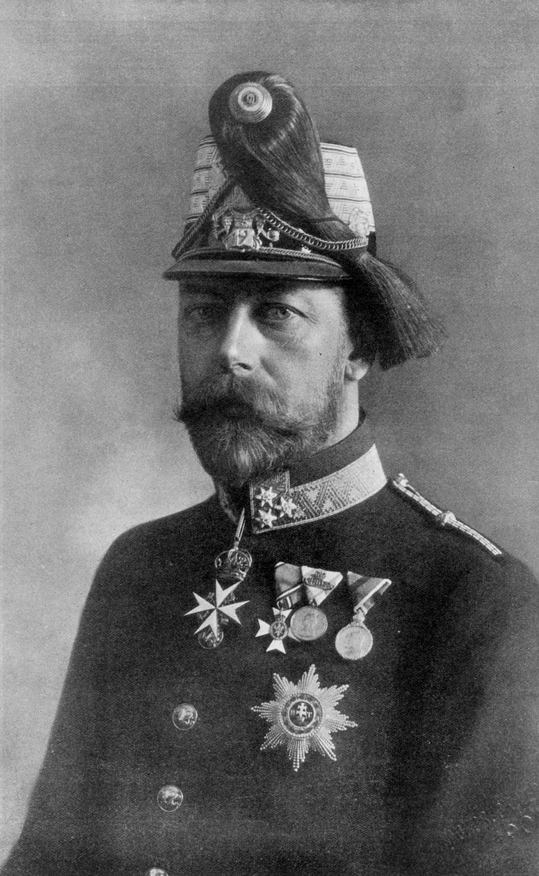 Rei George, o quinto, em uniforme austríaco, 1910 de Unbekannt