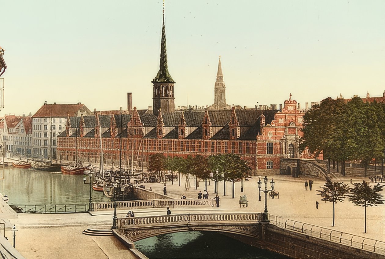 Copenhagen. A bolsa de valores. Por volta de 1900. Fotografia por Photoglob - Zurich de Unbekannt