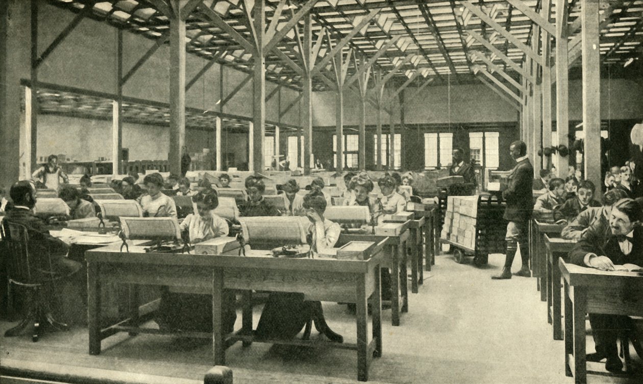 Senhora Clerks Tabulating os retornos americanos do recenseamento, 1901. de Unbekannt