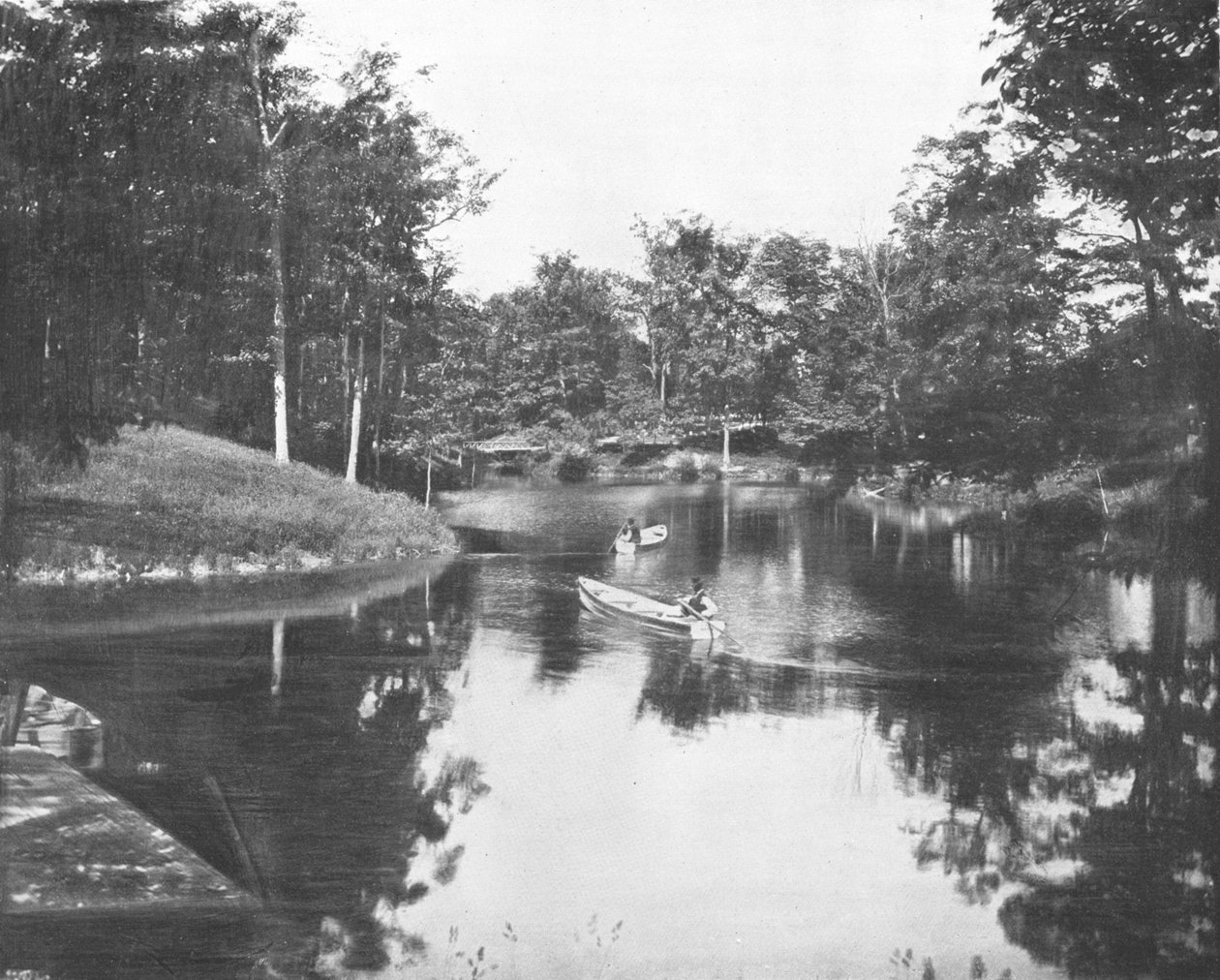 Lakelet nos terrenos do Soldiers Home, Milwaukee, Wisconsin, EUA, c1900. de Unbekannt