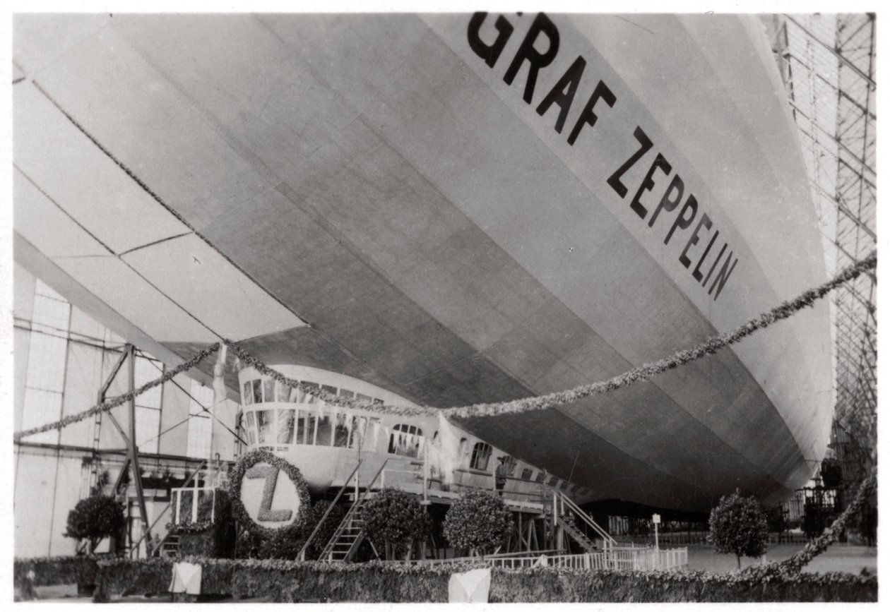 Cerimônia de lançamento do Zeppelin LZ127 Graf Zeppelin, Friedrichshafen, Alemanha, 9 de julho de 1928 1933 de Unbekannt