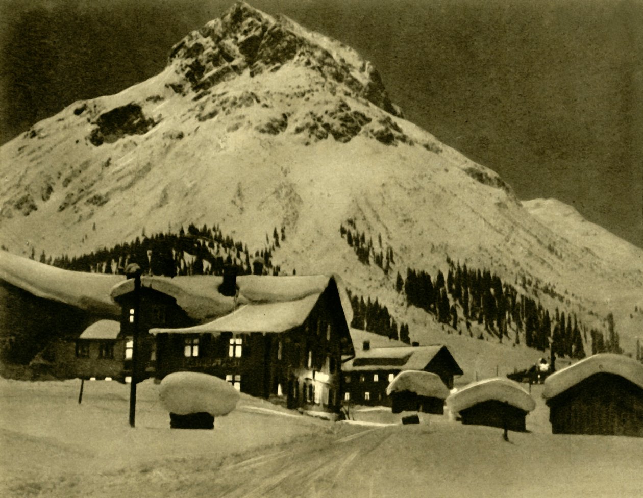 Lech am Arlberg à noite, Áustria, c1935. de Unbekannt