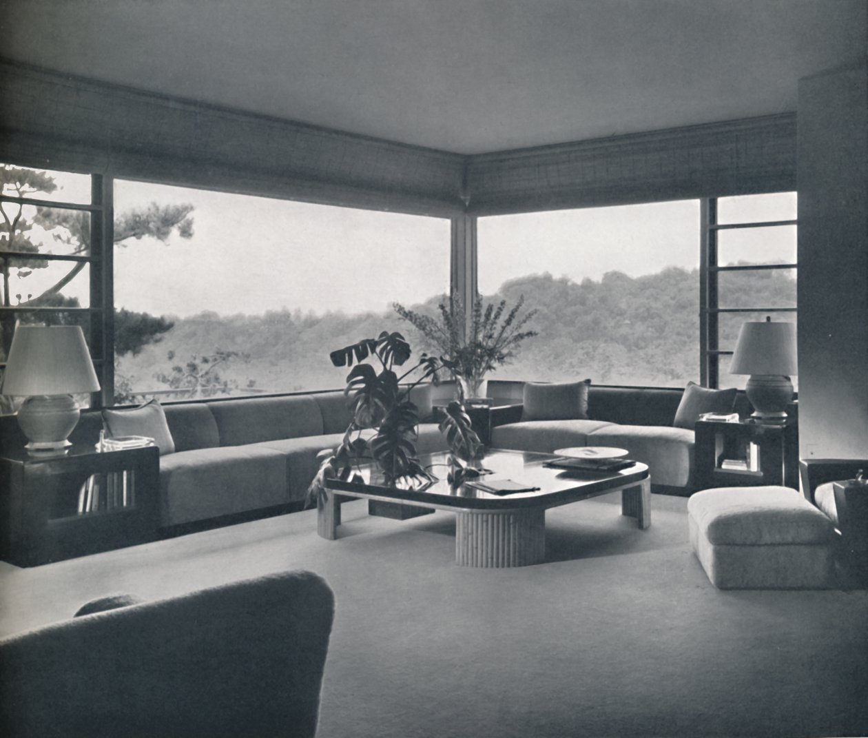 Sala de estar na casa da senhorita Patricia Detrings em Bel Air, Califórnia, c1945 de Unbekannt