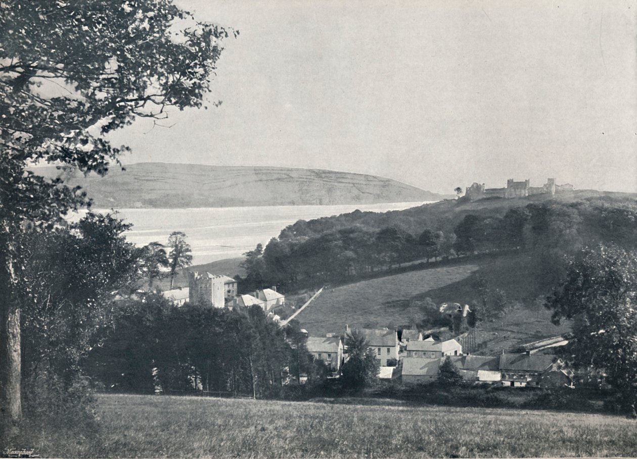 Llanstephan - a vila e a colina coroada pelo castelo, 1895 de Unbekannt