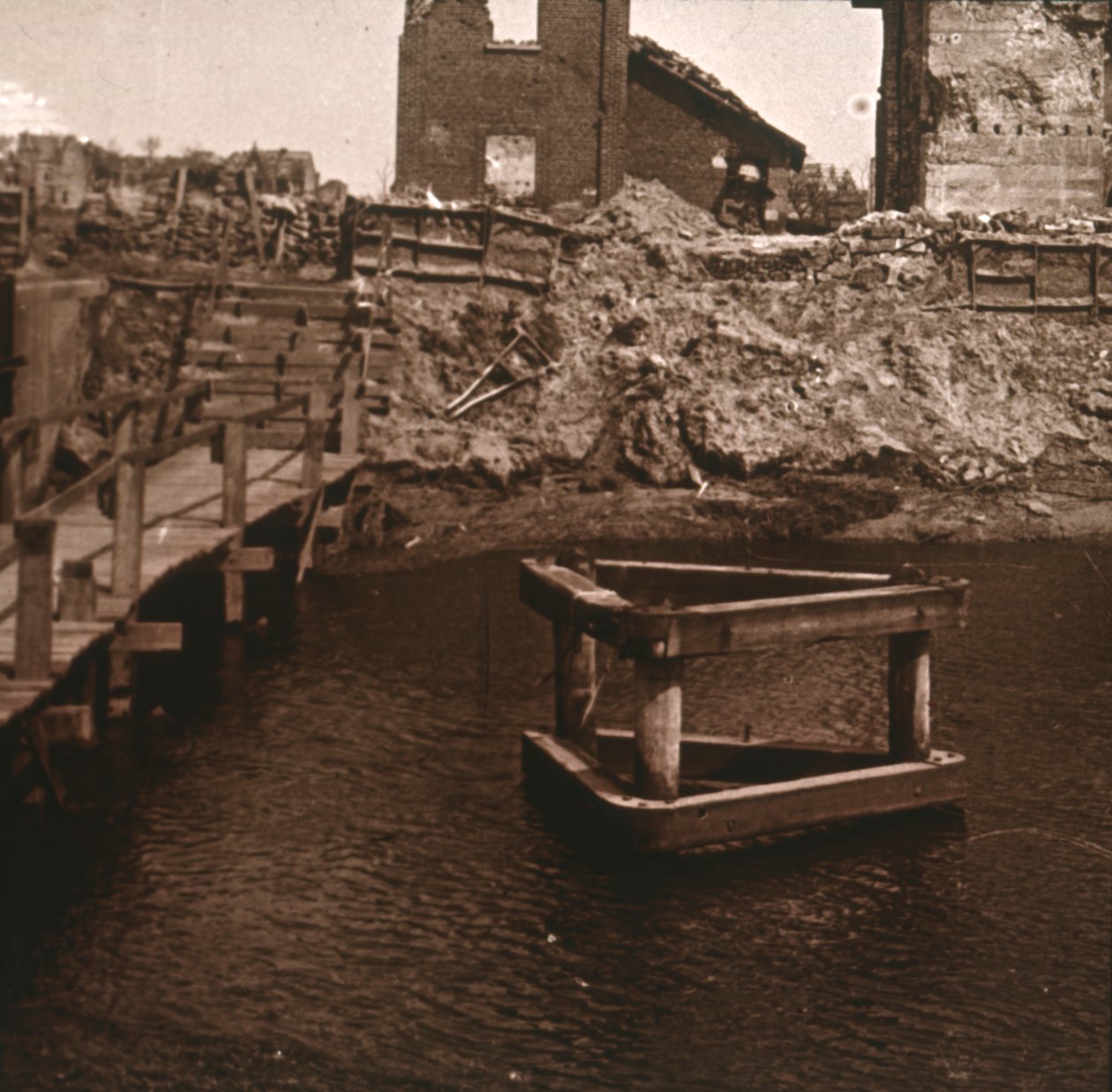 Casa dos detentores de fechaduras, Nieuwpoort, Flandres, Bélgica, c1914-c1918 de Unbekannt