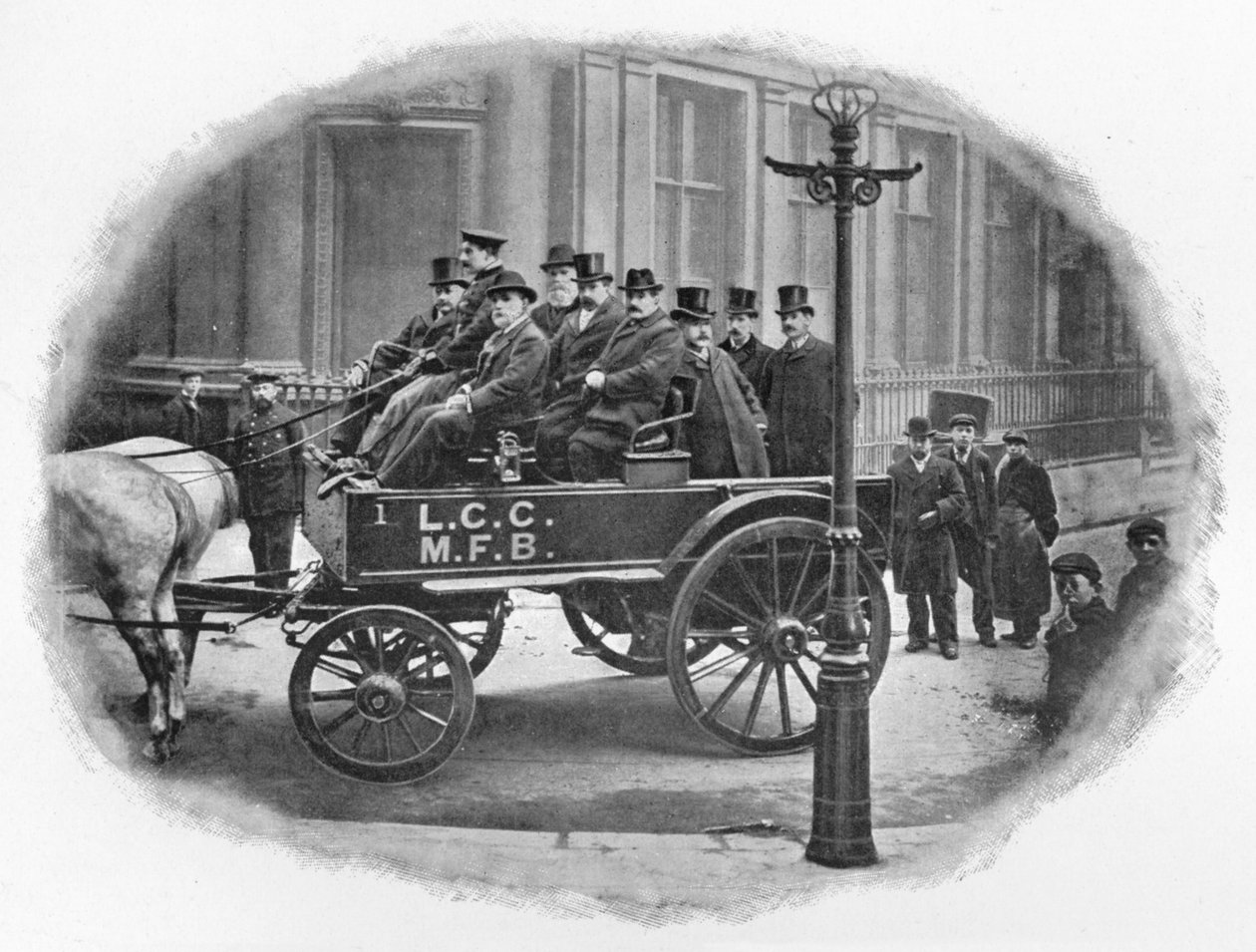 Comitê do Corpo de Bombeiros do Conselho do Condado de Londres a partir de uma inspeção, c1903 1903 de Unbekannt