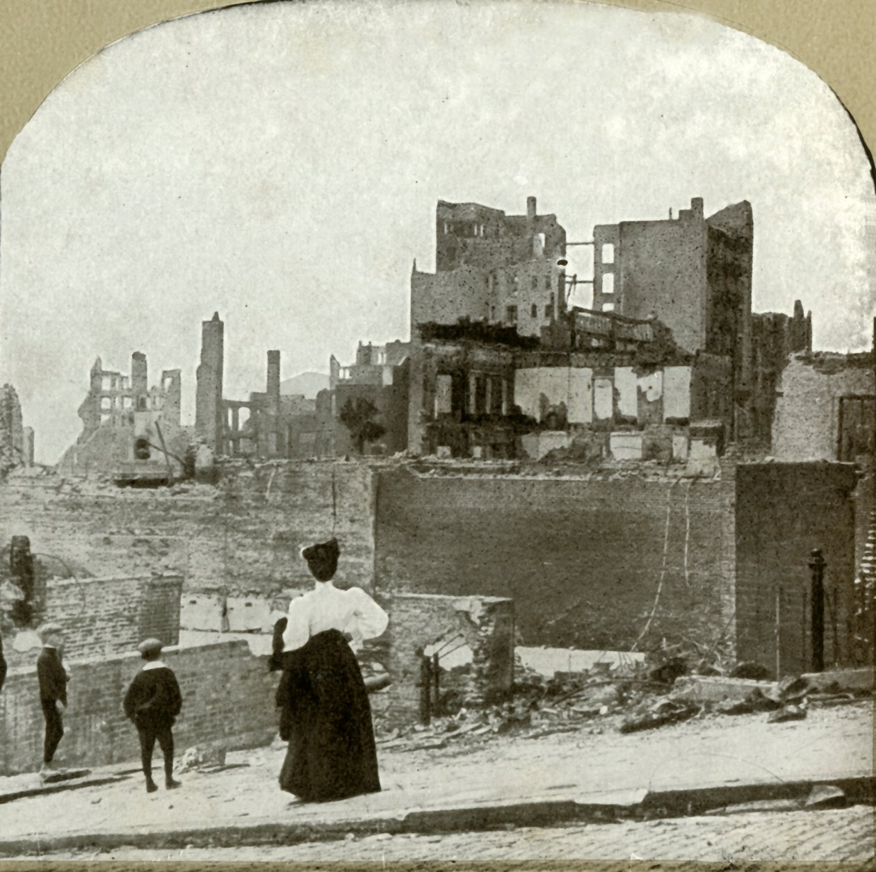 Olhando para o oeste da sinagoga judaica, 1906. de Unbekannt