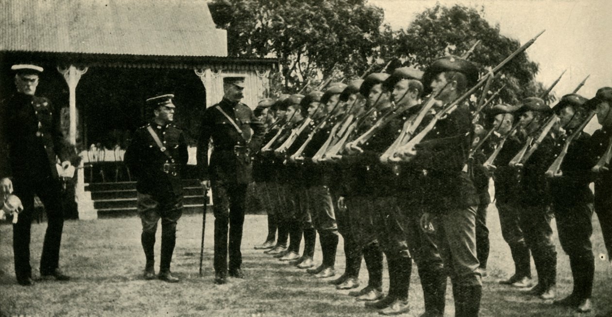 Lord Kitchener revendo cadetes australianos, Primeira Guerra Mundial, c1914, c1920. de Unbekannt