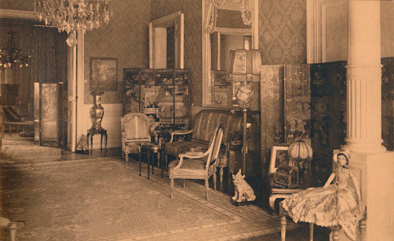 Sala Louis XVI na Embaixada Cubana em Bruxelas, Bélgica, 1927. de Unbekannt