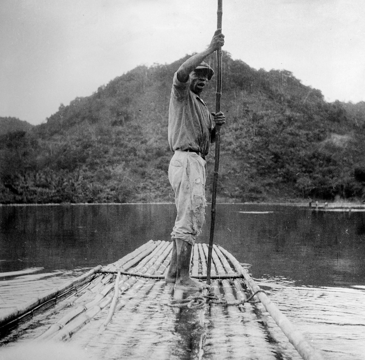 Homem em uma balsa, Kingston, Jamaica, 1931 de Unbekannt