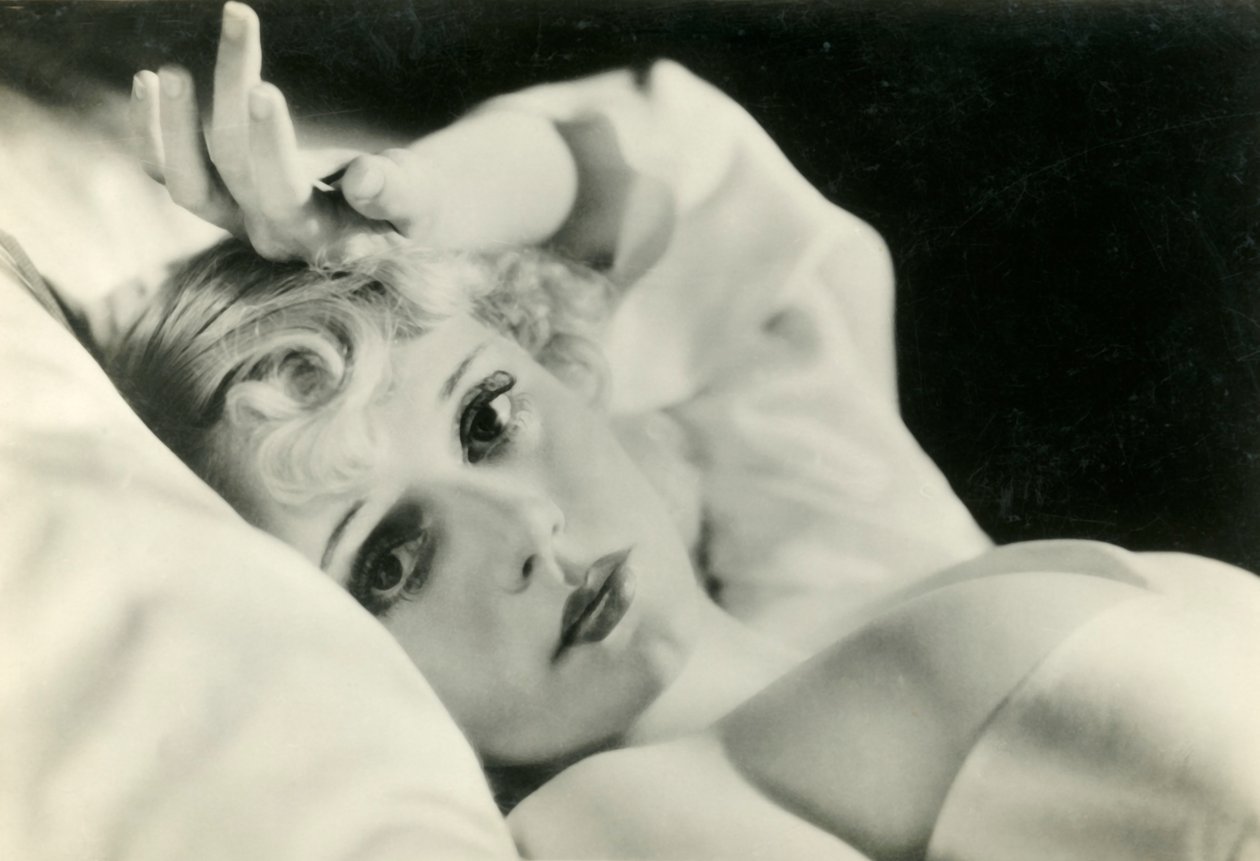Marie Wilson, 1938. de Unbekannt