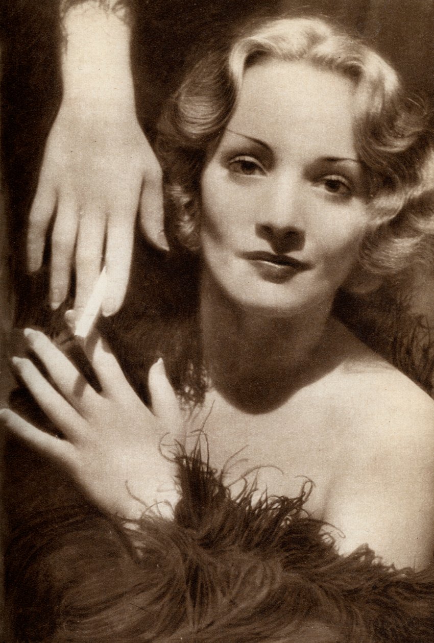 Marlene Dietrich, atriz alemão-americana, 1933 de Unbekannt