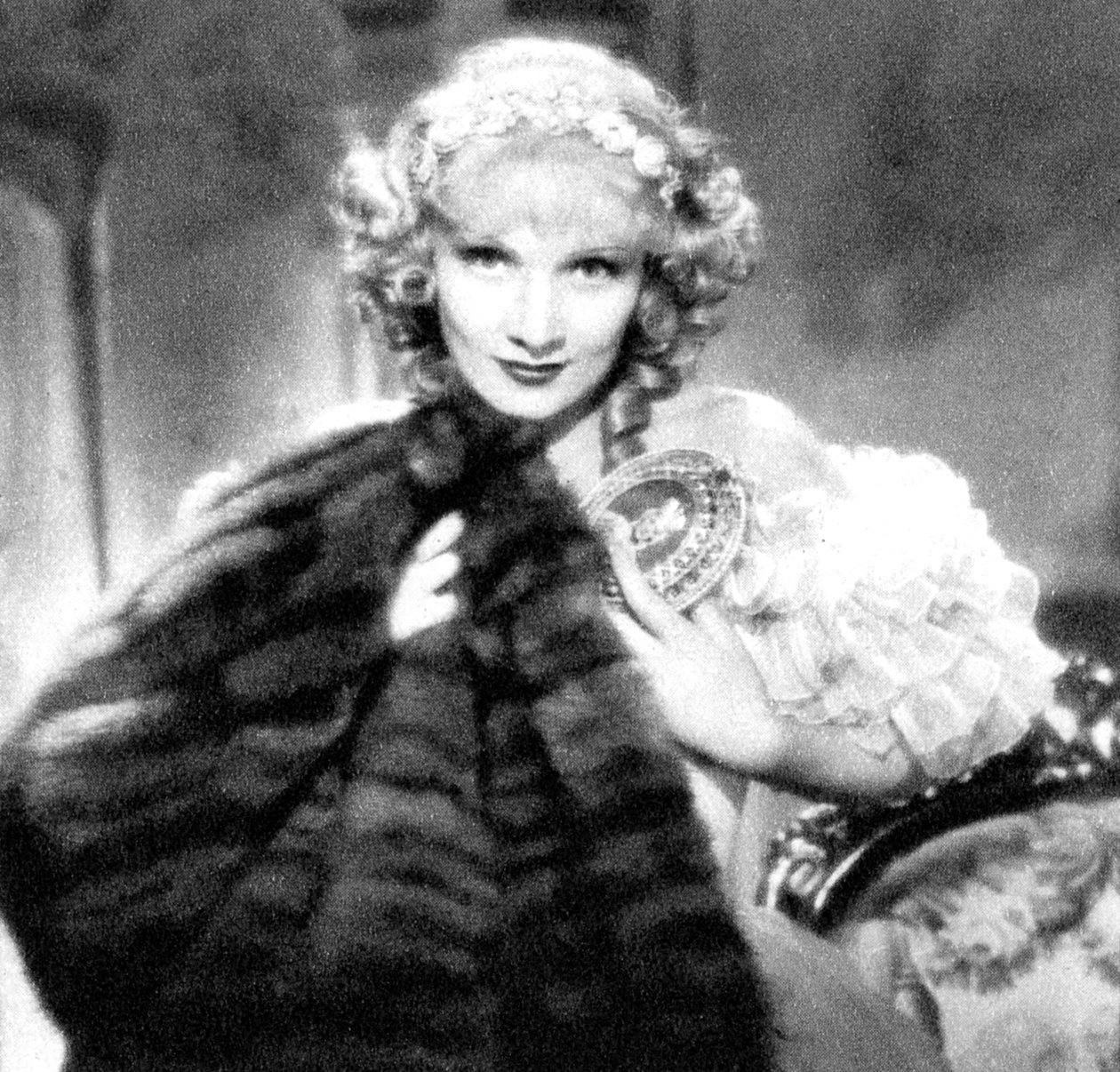 Marlene Dietrich, atriz americana nascida na Alemanha, 1934-1935 de Unbekannt