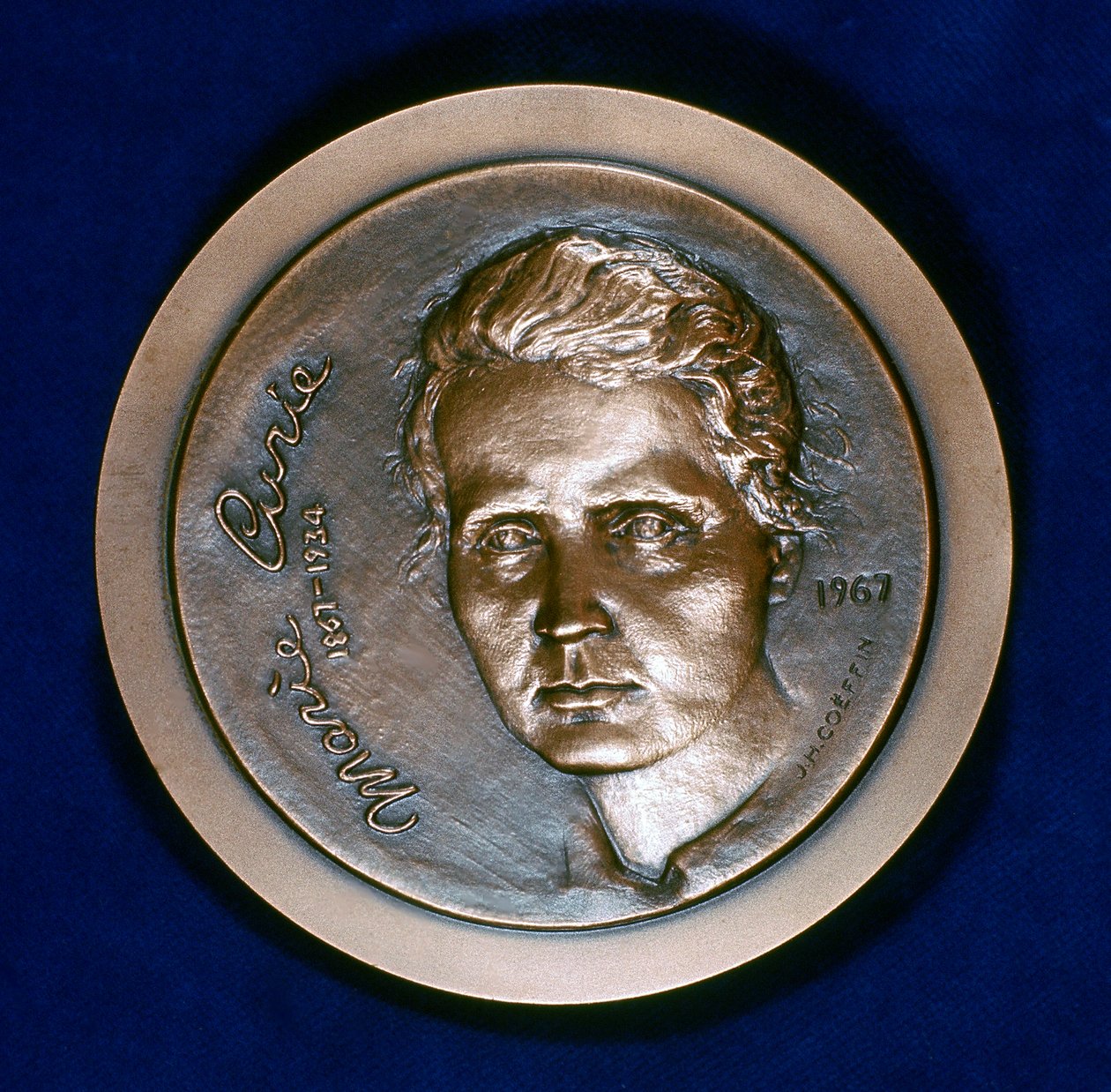 Medalha em comemoração a Marie Sklodowska Curie, físico francês nascido na Polônia, 1967 de Unbekannt
