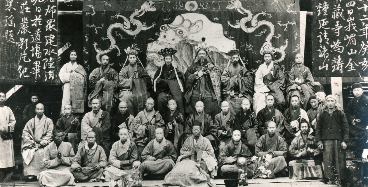 Encontro de Superiores do Mosteiro Budista na China, final do século XIX (foto a p/b) de Unbekannt